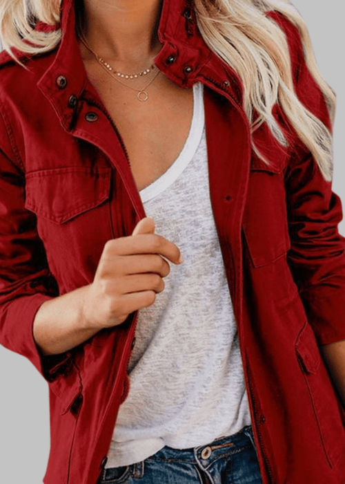 בלייזר פתוח ארוך – אלגנטיות יומיומית במראה קלאסי ונוח