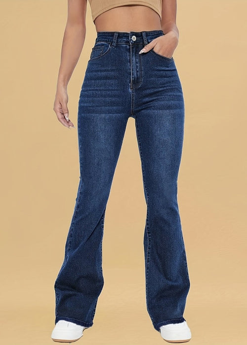 ג׳ינס מתרחב בגזרה גבוהה – אלגנטיות קלאסית עם טאץ’ מודרני