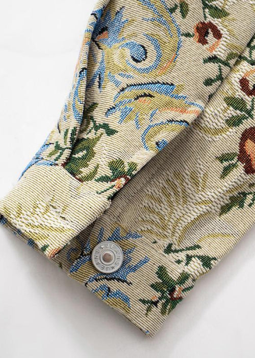 ג׳קט פרחוני קצר – נשיות, סטייל ואלגנטיות בפריט אחד מושלם