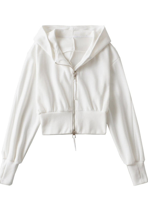 ג׳קט ספורטיבי קצר עם קפוצ׳ון – סטייל, נוחות וביצועים באחד