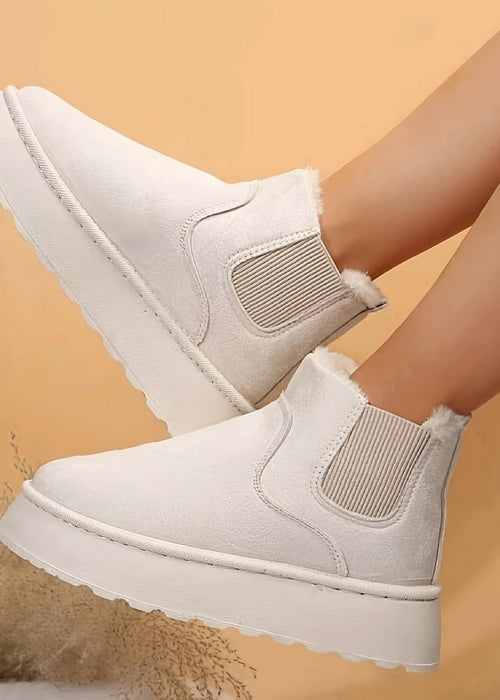 מגפי זמש – חום, נוחות וסטייל בחורף אחד מושלם