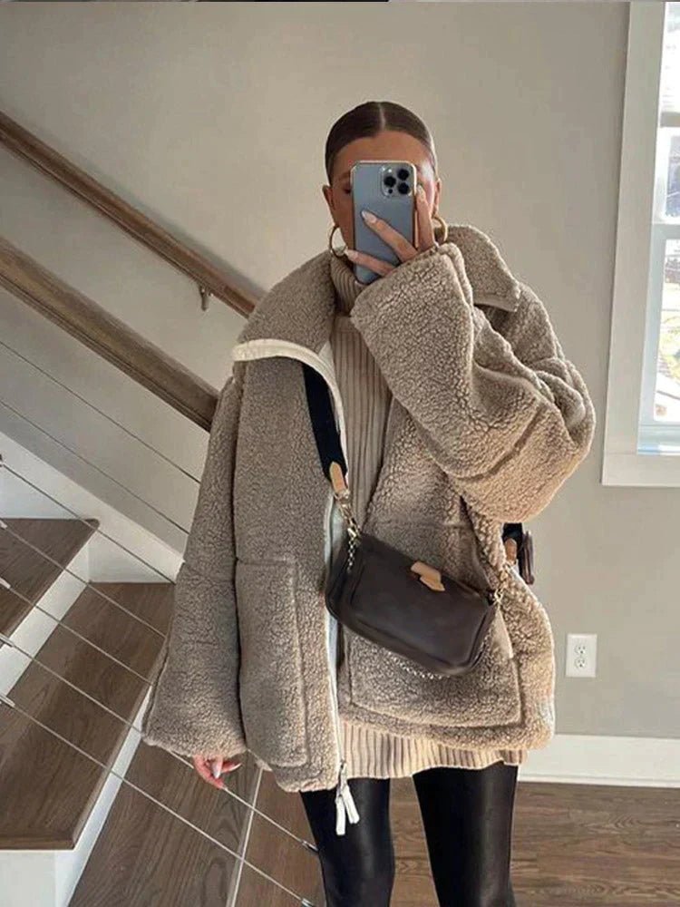 מעיל פלאפי רך ונעים – חום, רוך וסטייל במראה יומיומי - Elora