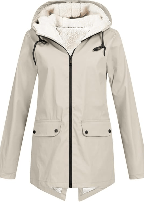 מעיל פליז רך ומפנק – חמימות וסטייל מושלם לעונה הקרה