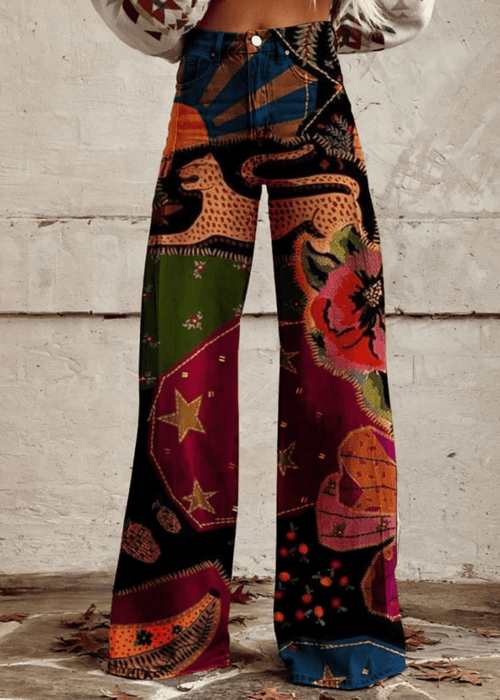 מכנסיים רחבים בהדפס אמנותי – נוחות עם נוכחות מלאה בסטייל