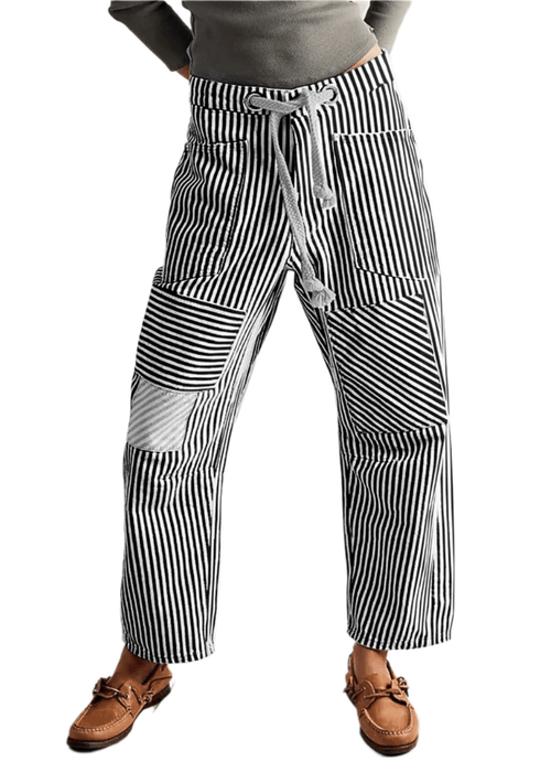 מכנסיים רחבים עם פסים – נוחות וסטייל במראה אחד