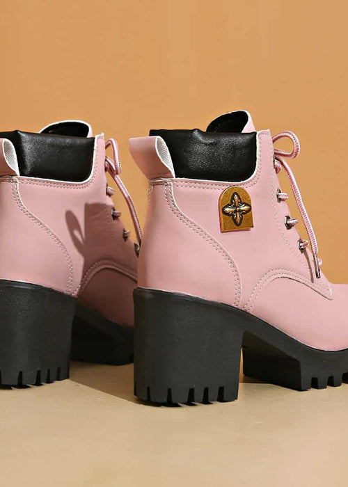 נעל מגביה עם עקב אורטופדי