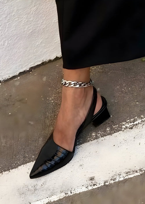 נעלי עקב אורטופדיות אלגנטיות – יופי קלאסי עם נוחות מודרנית