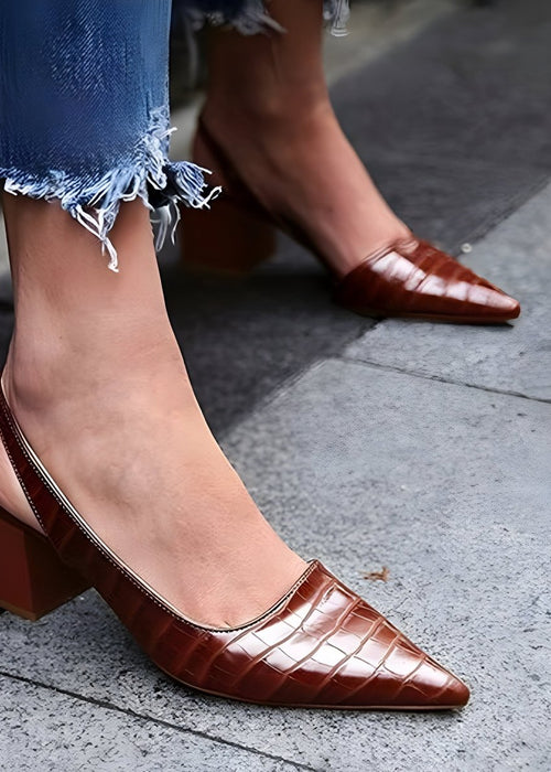 נעלי עקב אורטופדיות אלגנטיות – יופי קלאסי עם נוחות מודרנית