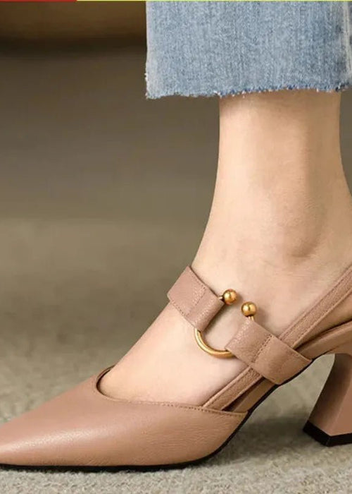 נעלי עקב אורטופדיות לנשים – נוחות מושלמת ביומיום פעיל