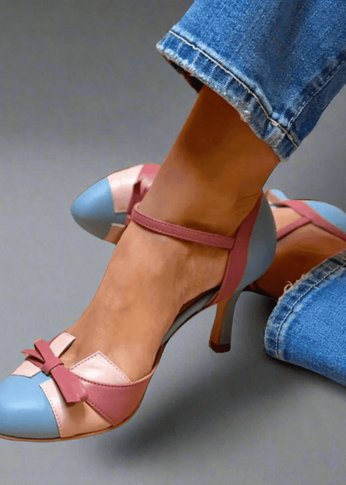 נעלי עקב אורטופדיות – נוחות במראה אלגנטי ומעודכן