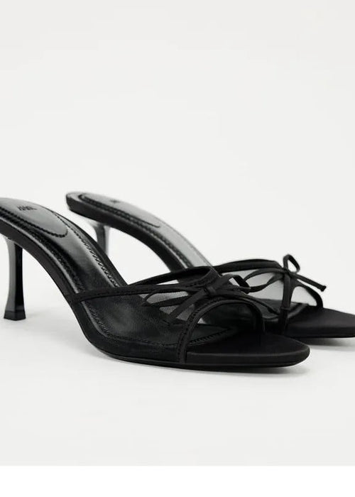 נעלי עקב פתוחות בעיצוב עדין – שיק טבעי לכל אירוע