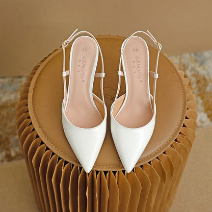 נעלי עקב מחודדות עם רצועה מתכווננת – אלגנטיות וביטחון בצעד אחד - Elora