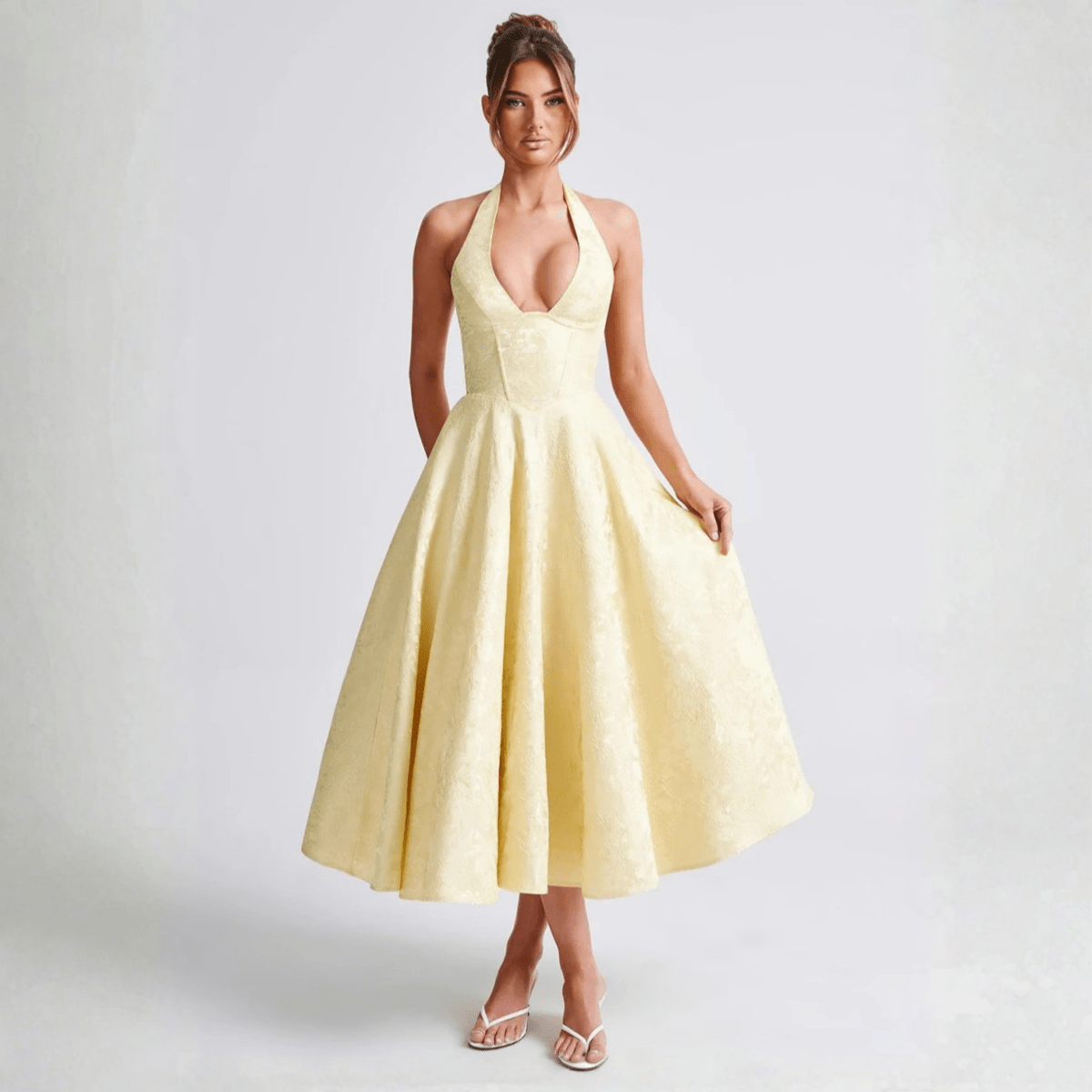 שמלה אלגנטית עם גב פתוח, מחשוף עמוק וקשירה - Elora