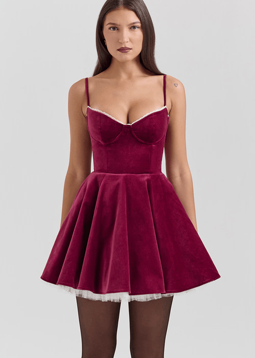 שמלת מיני אלגנטית ונוחה שתחמיא לך בכל אירוע