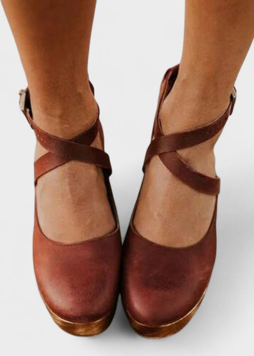 סנדלי פלטפורמה קלאסיים – נוחות ואלגנטיות בכל צעד