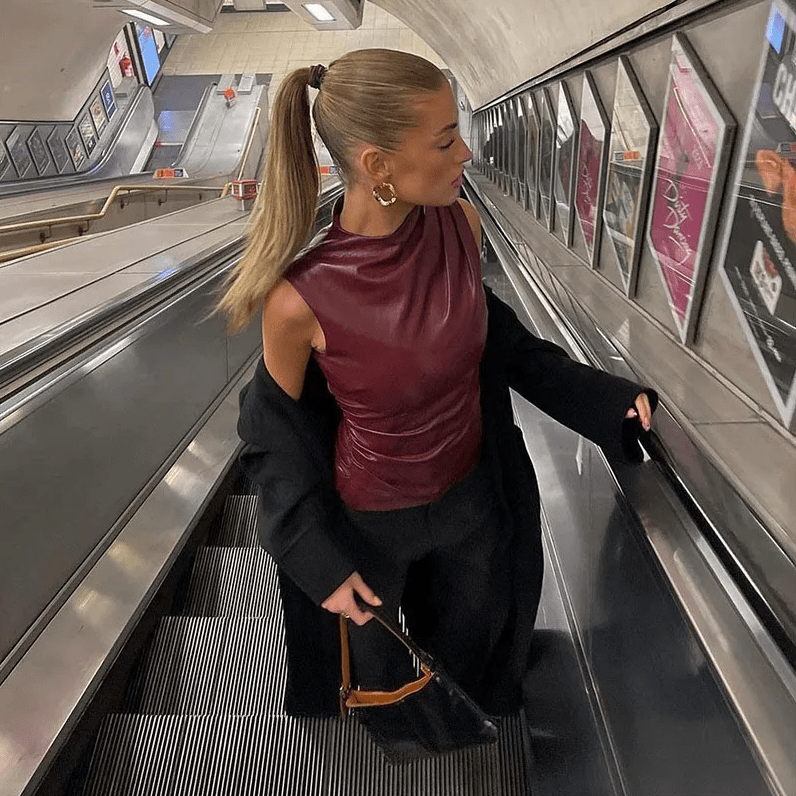 חולצת דמוי עור אלגנטית – סטייל עוצמתי בנגיעה נשית - Elora