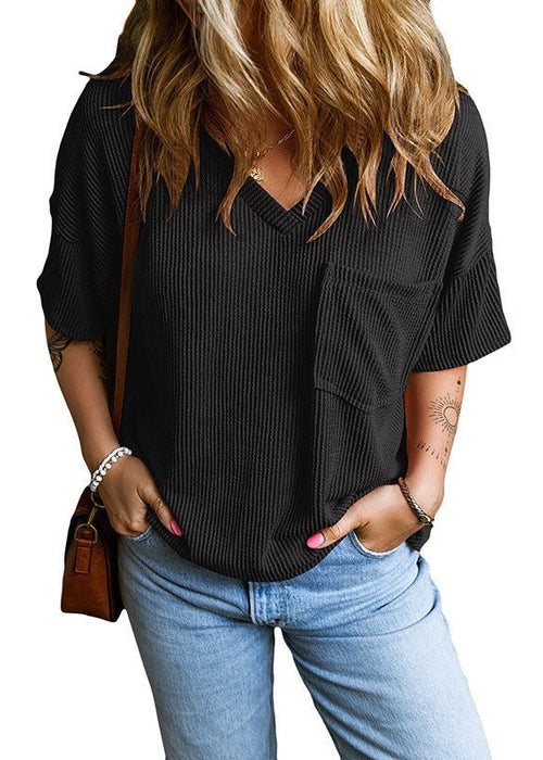 חולצת מפתח V רכה – נוחות וסטייל