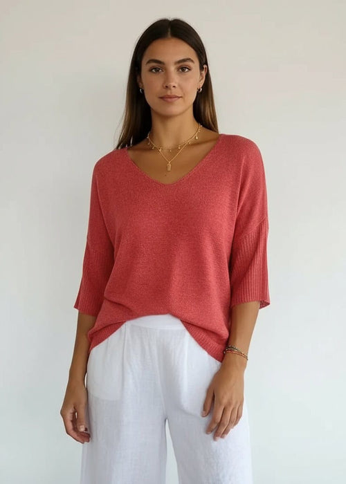 חולצת וי בסיסית משודרגת