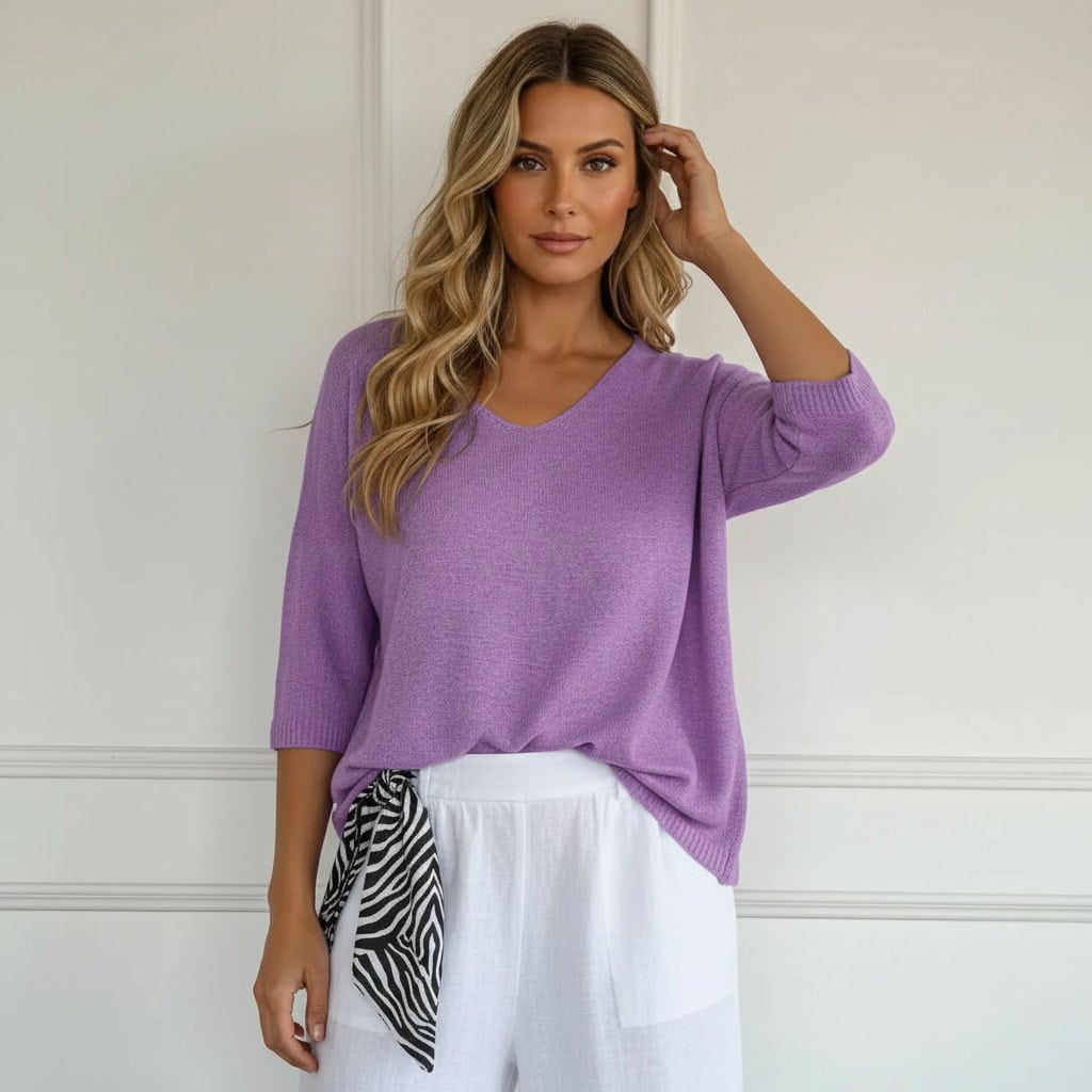 חולצת וי בסיסית משודרגת - Elora