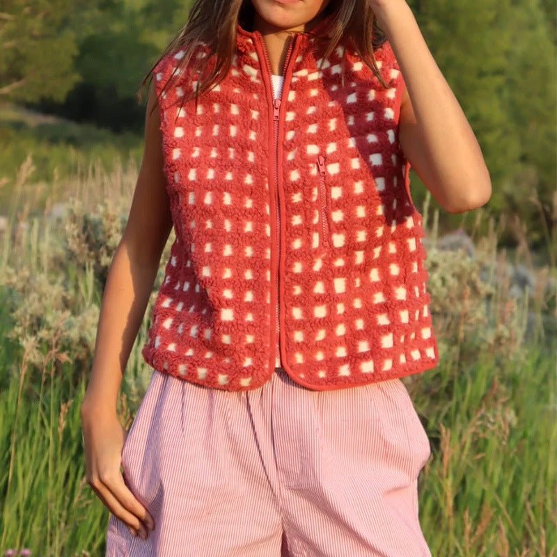 וסט משובץ עם רוכסן – שכבה קלילה במראה עדכני ונוח - Elora