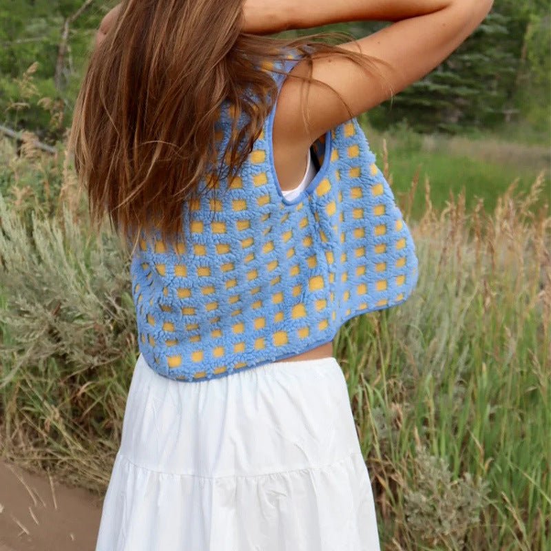 וסט משובץ עם רוכסן – שכבה קלילה במראה עדכני ונוח - Elora